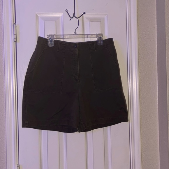 Brown cargo shorts - Picture 1 of 1